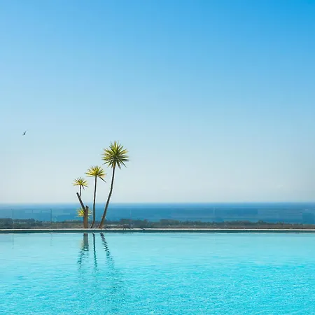 Apartment Serene 3-bedroom With Sea And Sunset Views *