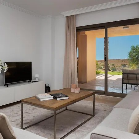 Apartment Serene 3-bedroom With Sea And Sunset Views Estepona